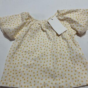 Zara Cream Top with Yellow Daisy Print